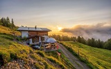 Huette mit Landschaft