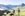 2 Personen beim wandern und Schafe 