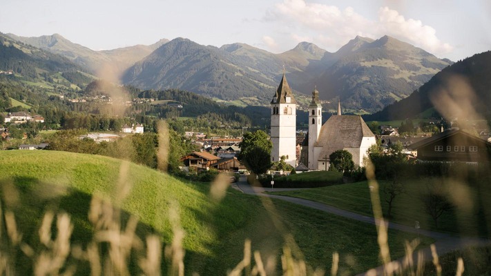 Landschaft Ferienorte Sommer Kirche 