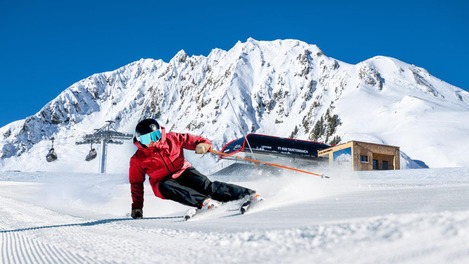Skifahrer auf der Piste