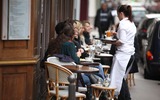 Typisches französisches Kaffeehaus