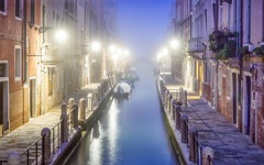 Snowy roads in Venice