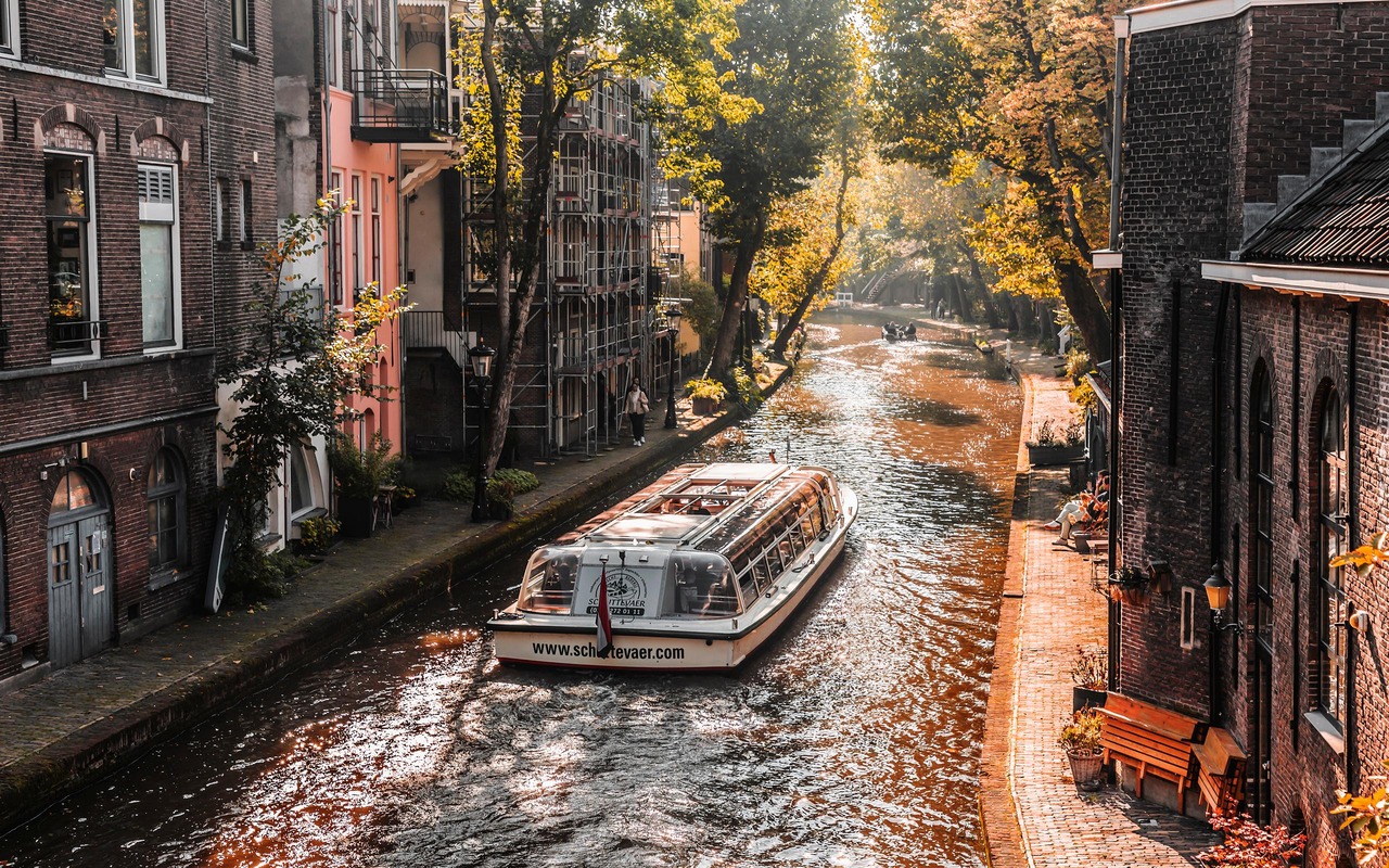Barche nei canali di Utrecht
