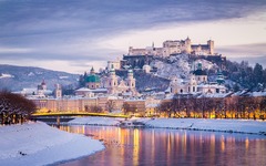 Panorama von Salzburg im Winter