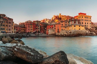 Panorama del porto di Genova