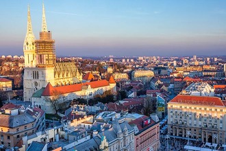 Panorama de la place principale de Zagreb