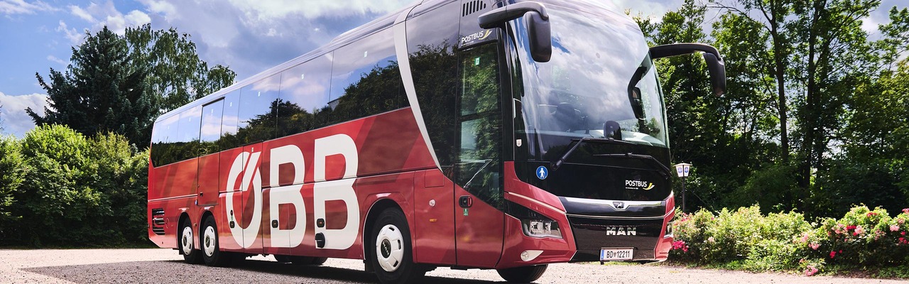 Postbus side view