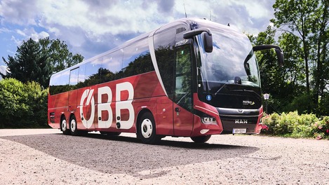 Postbus side view