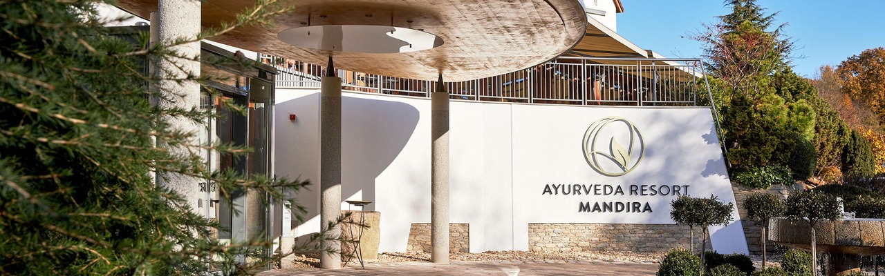 Außenansicht Ayurveda Resort MANDIRA 2024 