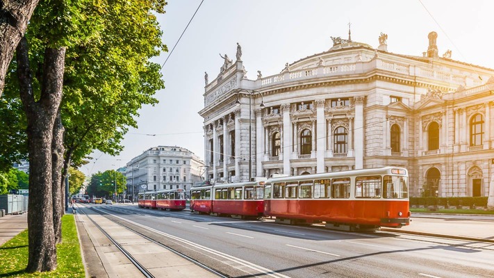Wiener Ringstrasse with historic Burgtheater 