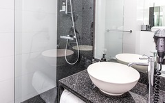 Motel One Wien Westbahnhof Badezimmer