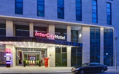 Eingang im InterCity Hotel Berlin Hauptbahnhof