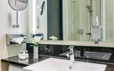 IntercityHotel Hamburg Dammtor-Messe Badezimmer