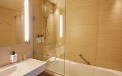 Scandic Hamburg Emporio Badezimmer