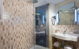 TRYP by Wyndham Köln City Centre Badezimmer