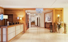 Holiday Inn Nürnberg City Centre Lobby