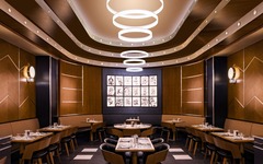 Disneys Hotel NewYork - The Art of Marvel Pool