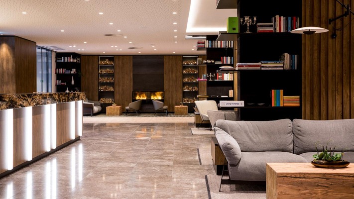 AC Hotel by Marriott Innsbruck Lobby