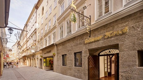 Hotel Goldener Hirsch Außenansicht