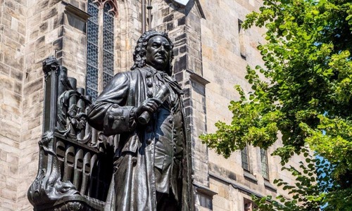 Neues Bach-Denkmal © Adobe Stock/Animaflora PicsStock Neues Bach-Denkmal