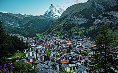 Zermatt, Dorfblick mit Matterhorn