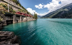 Bernina Express am Lago Bianco