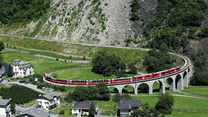 Bernina Alp Grüm Kurve