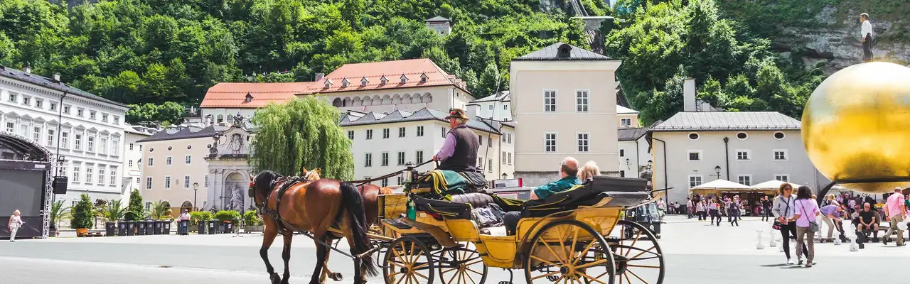 Touristen in Salzburg