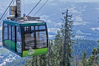 Cable car on the Raxalpe