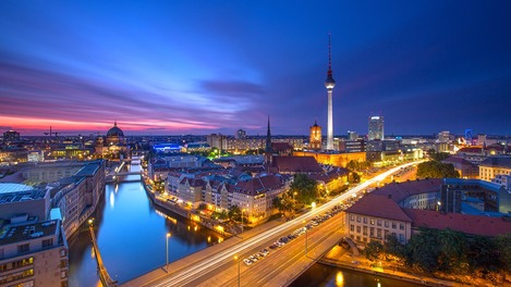 Panorama von Berlin bei Nacht