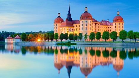 Moritzburg: Schloss mit Schlossteich