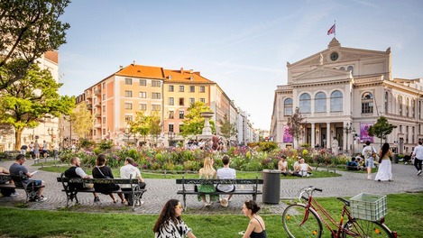 Gärtnerplatz im Glockenbachviertel in München mit Gärtnerplatztheather 