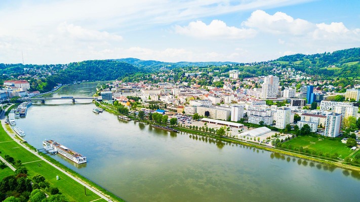 City panorama of Linz