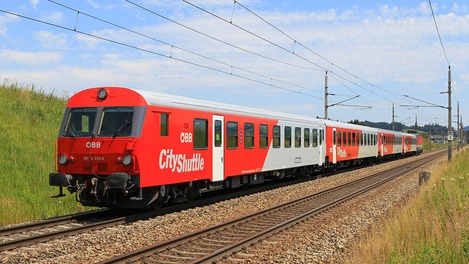 CityShuttle in der Landschaft