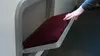 Klappbank vor Mini Cabin