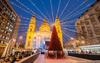 Weihnachtsmarkt auf dem St. Stephans Platz in Budapest, Ungarn