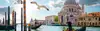Gondeln am Canal Grande in Venedig
