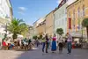 Reisegruppe in der Altstadt von Klagenfurt