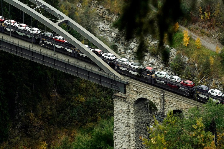 Ganzzugverkehr mit Autos