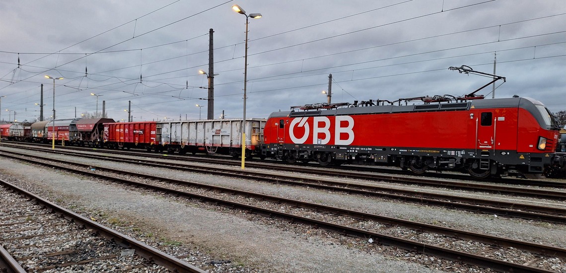 DAC demonstration train used to test digital automatic coupling in rail freight.