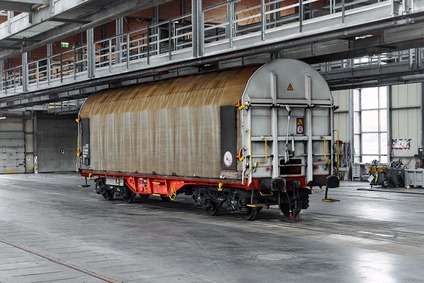 Shimmns Güterwagen in Wartungshalle