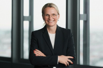 Porträt von Bettina Castillo, Vorstandsmitglied der Rail Cargo Group
