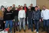 Mitglieder des LogServ- und Rail Cargo Group (RCG)-Teams bei einem gemeinsamen Gruppenfoto im Innenbereich
