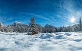 Heustadl im Schnee im Karwendelgebirge im Winter - Scharnitz