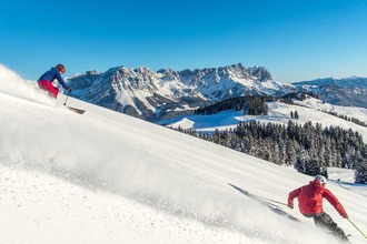 2 Skifahrer in der SkiWelt Wilder Kaiser - Brixental