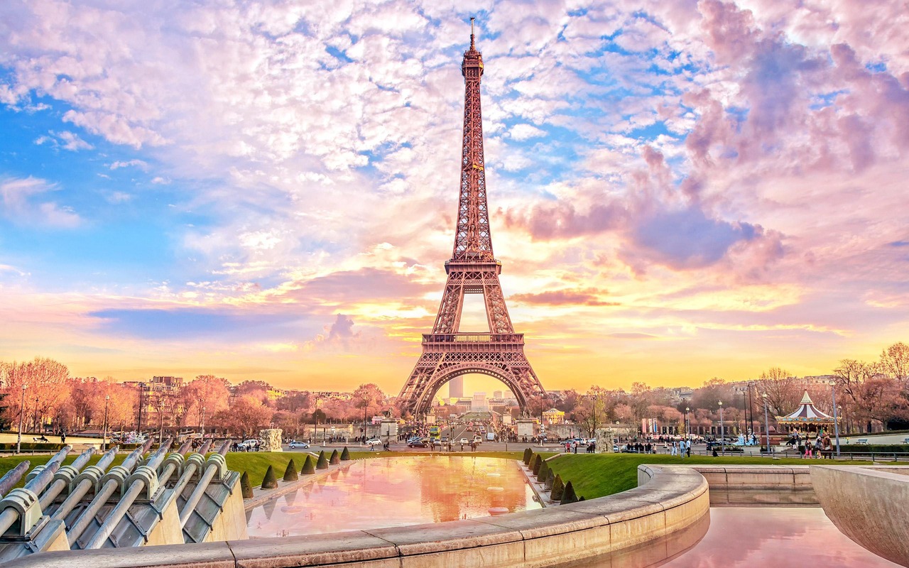 La Torre Eiffel in tutto il suo splendore