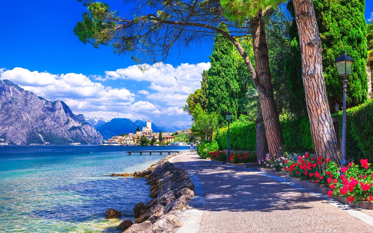 Promenade sur le lac de Garde