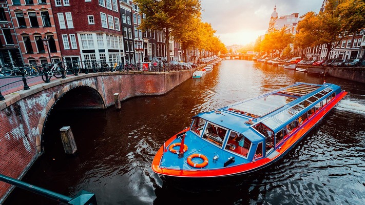 Boat tour in Amsterdam 