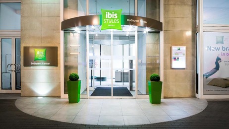 Eingangsbereich des Ibis Styles Budapest Center
