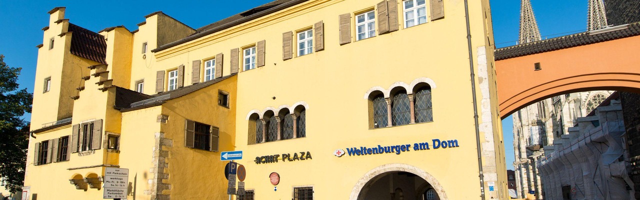 ACHAT Hotel Regensburg Herzog am Dom Außenansicht